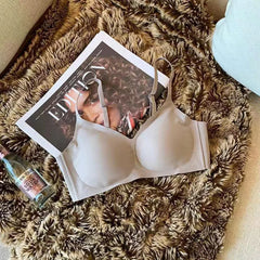 Natural Latex Wireless Support Bra